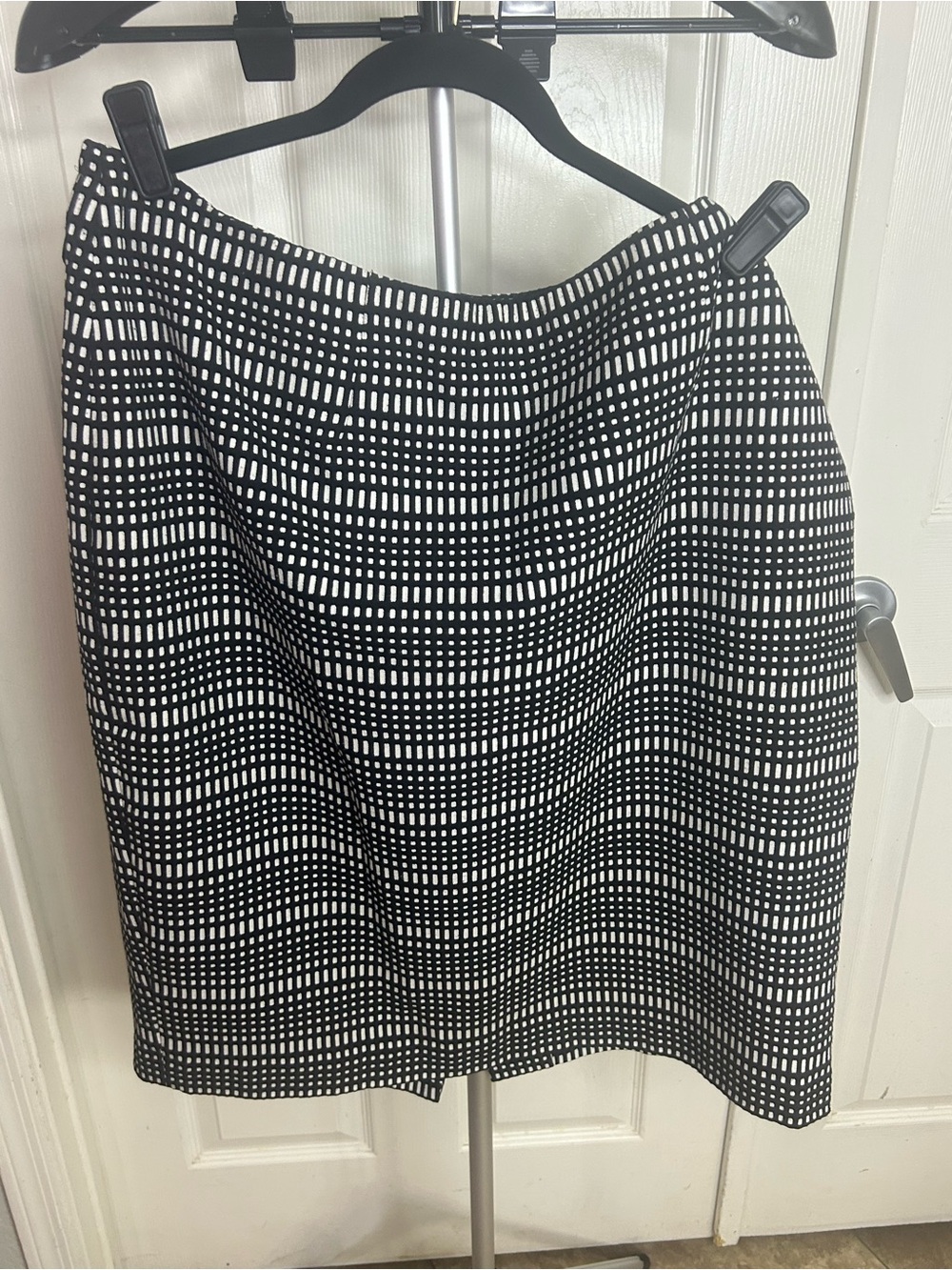 Jones Studio Black and White Grid-Print Pencil Skirt 16W